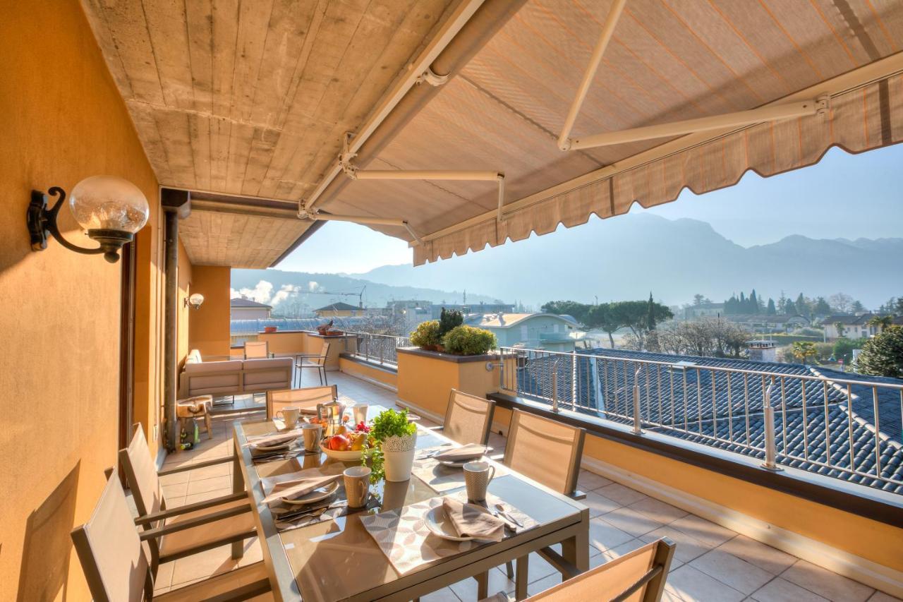 Antares150M From The Lake - Happy Rentals Riva del Garda Exterior foto