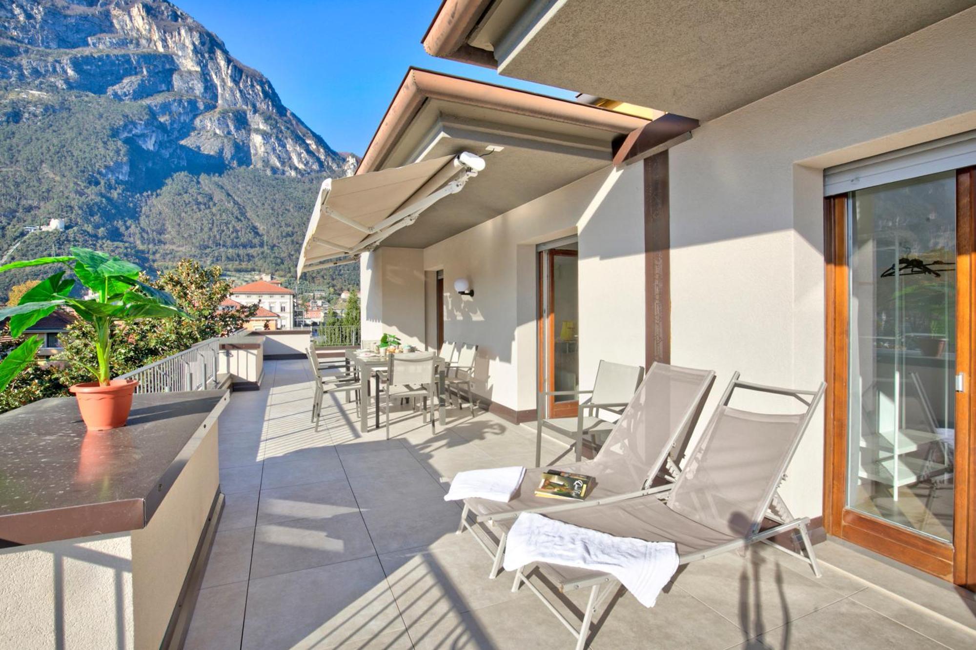 Antares150M From The Lake - Happy Rentals Riva del Garda Exterior foto